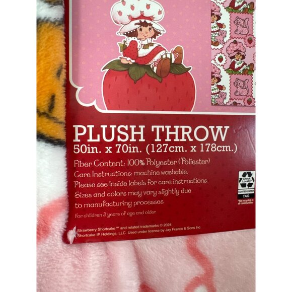 Strawberry Shortcake Plush Throw Blanket 50" x 70" 2024 Pink/Red Polyester Kids - Picture 4 of 6